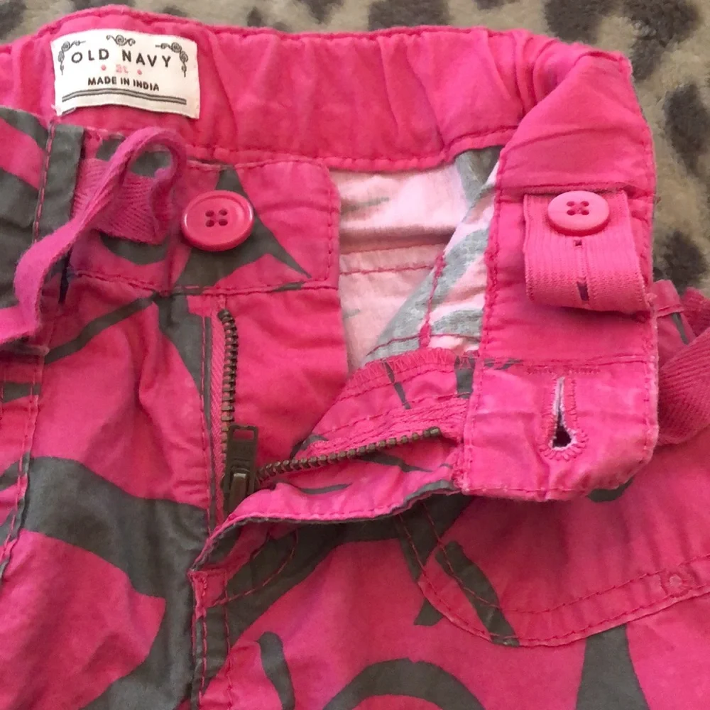 Old Navy Tropical Pants in Pink Gray Print Size 2T